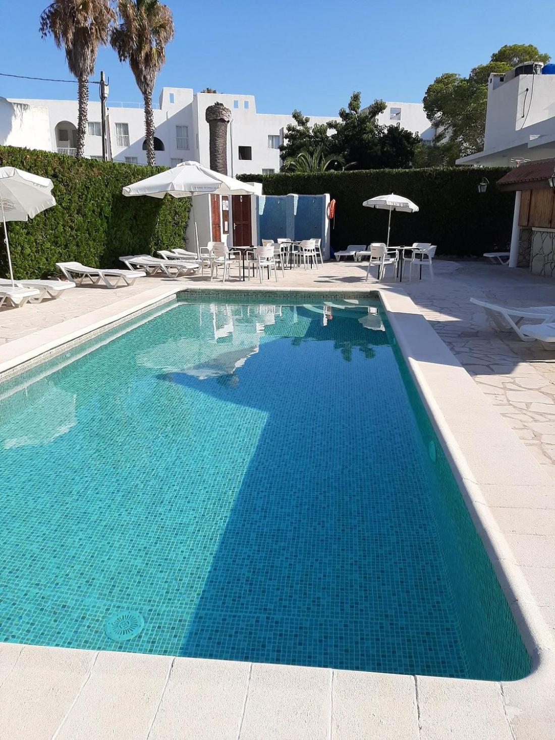 Hostal Oasis Dor Cala D´Or Exterior foto